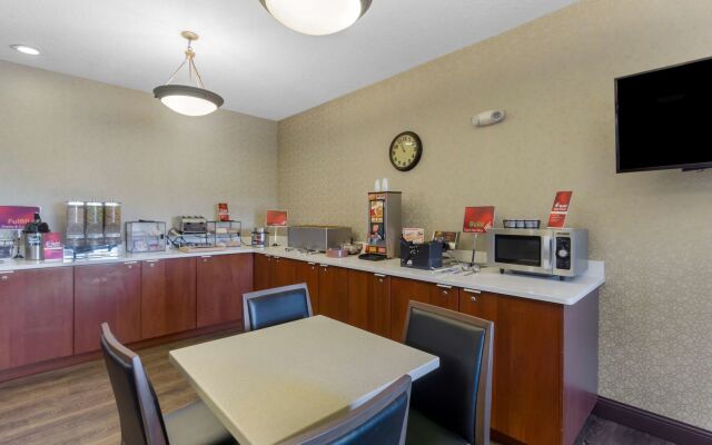 Best Western Plus Park Place Inn & Suites