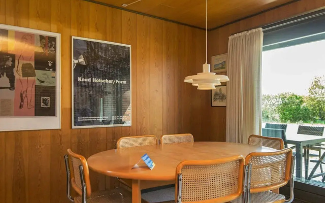 6 Person Holiday Home in Ebeltoft-by Traum