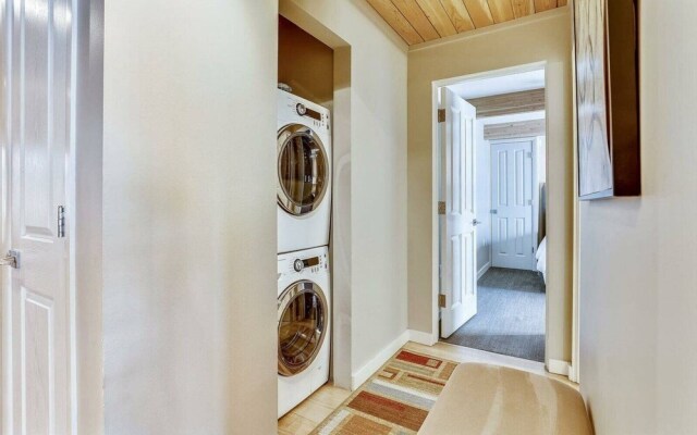 Downtown Aspen 2 Bedroom Condo