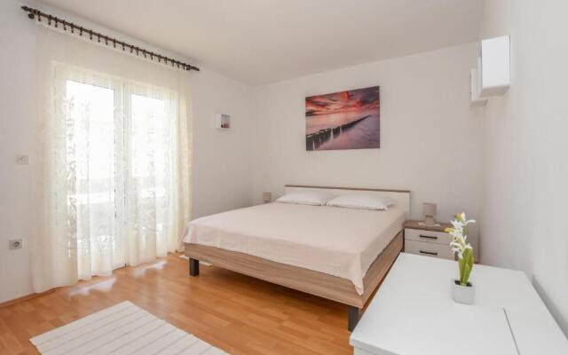 Apartments with a parking space Pag - 18848