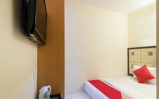 OYO 90894 Hotel Smc I-city