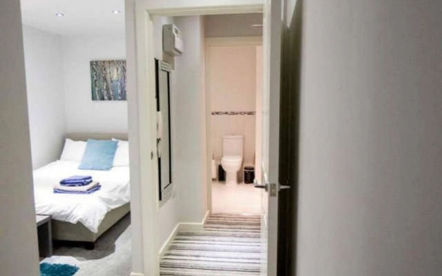 Stayzo Modern Studio Apartment 1 in Bradford City