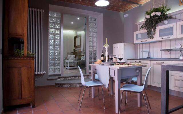 APPARTAMENTO VACANZE / HOLIDAY FLAT Farfalle&RossoBarbera