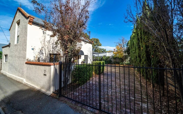 The Hackney Stables - Style & Comfort - City Edge