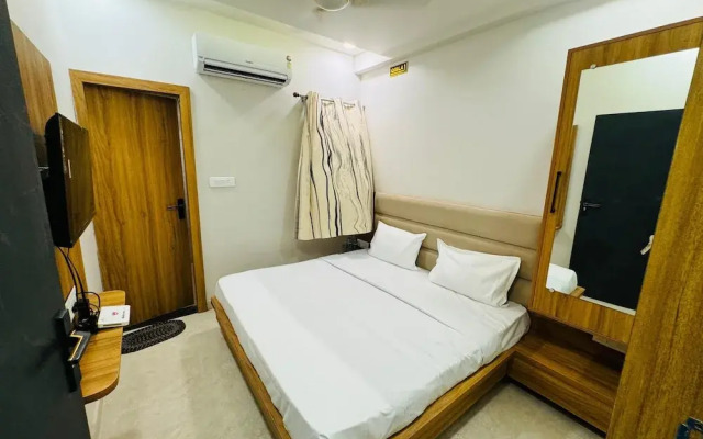Hotel Najaf Palace 200 Mtrs from Dargah