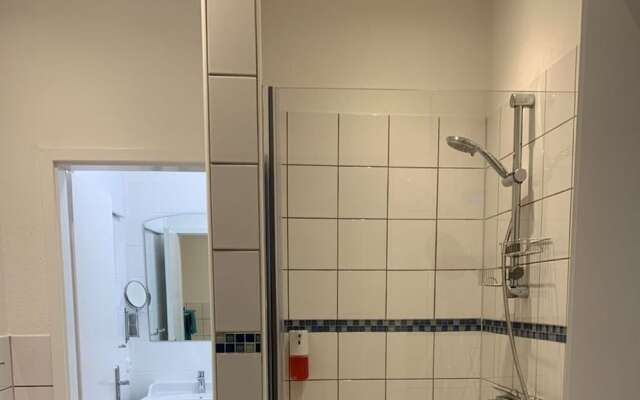 Amazing Holiday Home Near the Lake