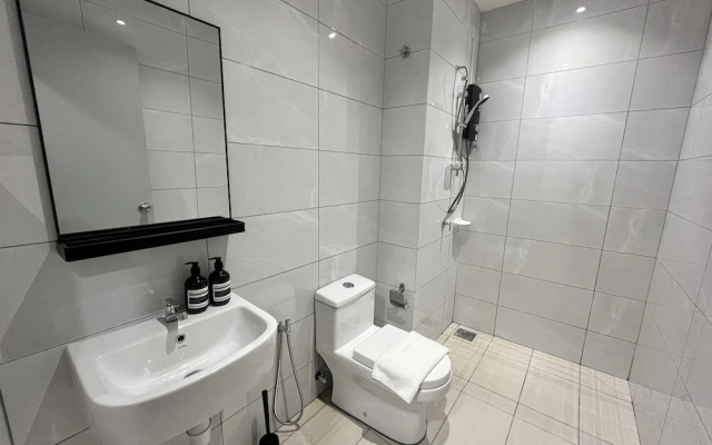 Amber Cove Melaka by Manhattan Group