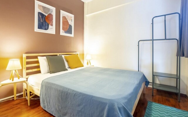 Lovely Flat 6 Min to Taksim Square in Cihangir