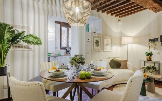Casa Genny in Lucca With 1 Bedrooms and 1 Bathrooms