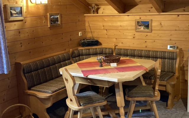 Ferienwohnungen Bernie Schmid