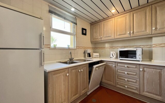 Vilamoura Marina Duplex by Homing