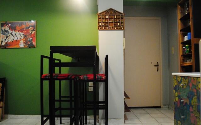 Handmade Apartment. A Step To City Center & Beach