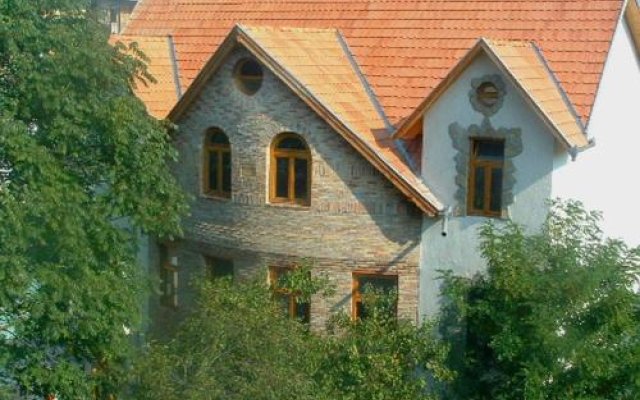 Hungaria Guesthouse