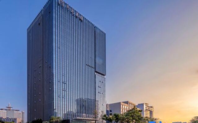 Pingdingshan Pingfa Maison New Century Hotel