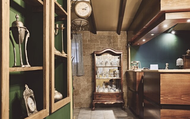 Nostos Suites by White Hills