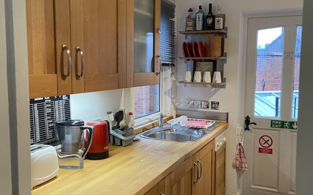 Captivating 3-bed Apartment in Henley-on-thames