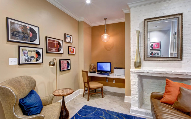 Hotel St. Pierre®, a French Quarter Inns® Hotel