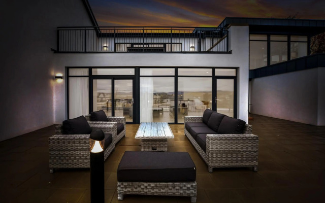 BayView Luxury 2 Bedroom Apartment Ground Floor