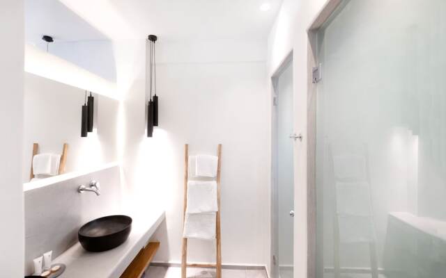 George & Joanna Suites