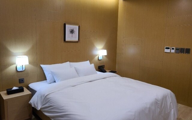 CS Hotel