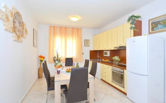 Apartments Elizabet