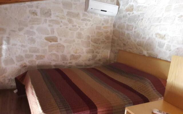 Tiny Stonehouse in Plakias