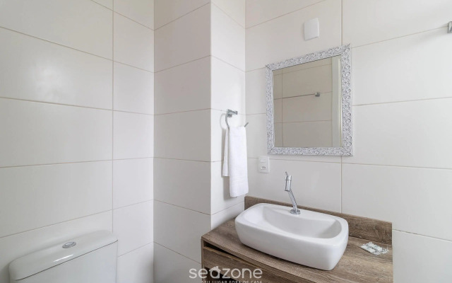 Apto c/sacada e churrasq a 150m da praia SDP0206