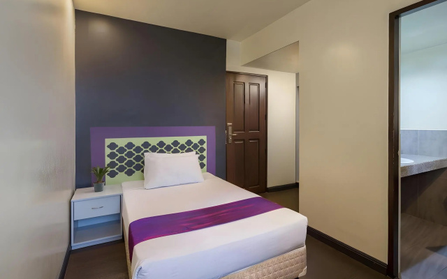 V Hotel