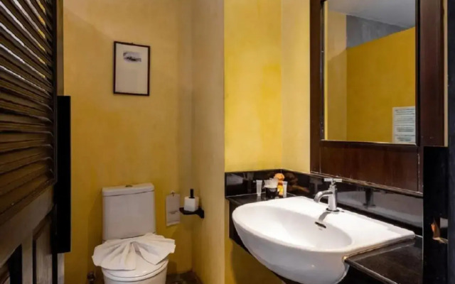 Phu-ke-ta The Hip Serviced Apartment and Hotel