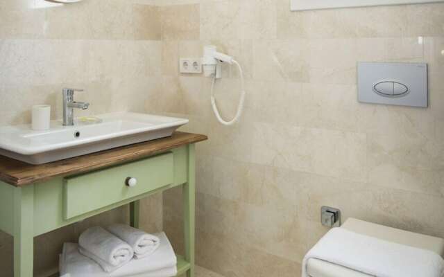 Puka Otel Alacatı