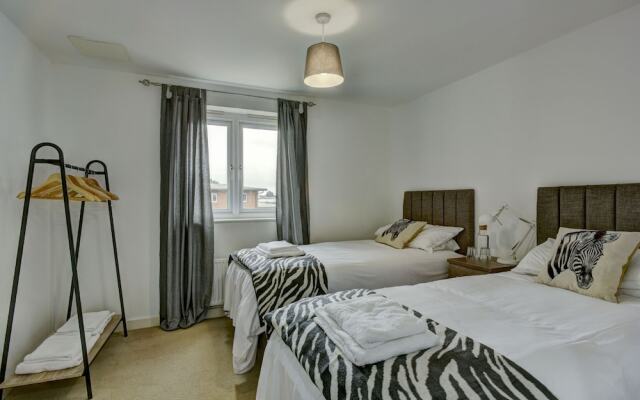 Karah Suites - Manley Gardens Apartments