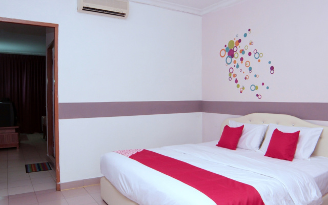 Super OYO 1173 Mandyrin Hotel