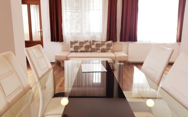 Nice & Cozy Apartments