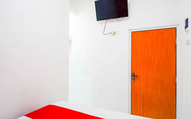 RedDoorz @ Kawasan Industri Candi Semarang