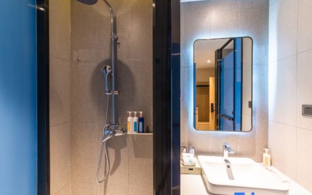 Lanoushangpin Hotel (Tongren Wanshan Southwest Trade City) – Bathroom – Tongren