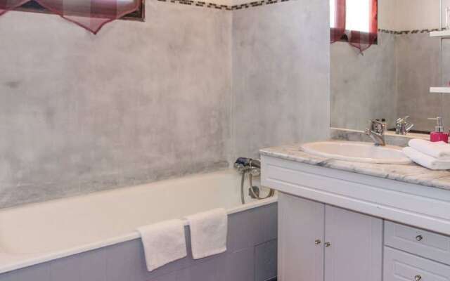 Alluring Holiday Home in Saze With Private Swimming Pool