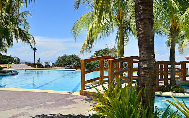 Thunderbird Resorts - Rizal