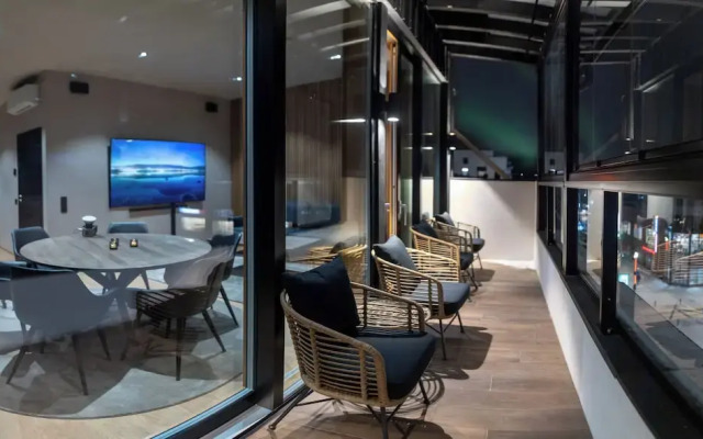 Royal Roi Luxury suite