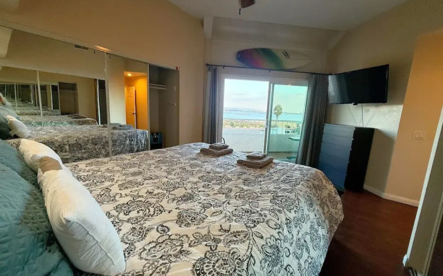 Panoramic View Bayfront Gem 3BR