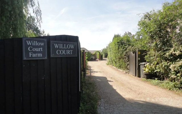 Willow Court Farm