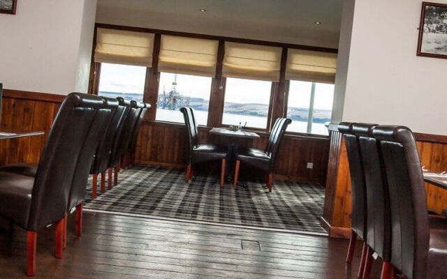 Tuckers Inn
