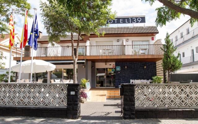 Hotel 139