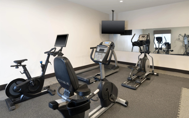 Best Western Plus Frontier Inn