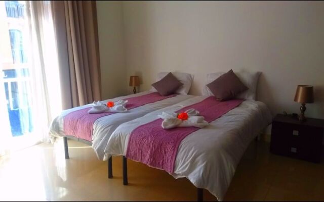 Classic rooms by CmH
