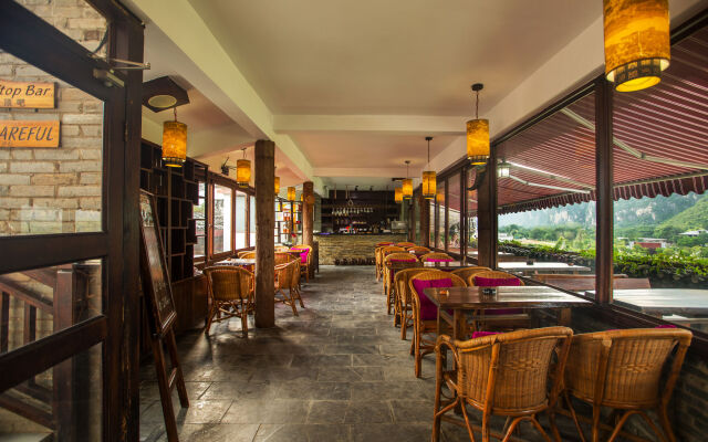 Yangshuo Hidden Dragon Villa Hotel