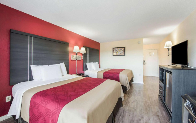 Econo Lodge Waynesville