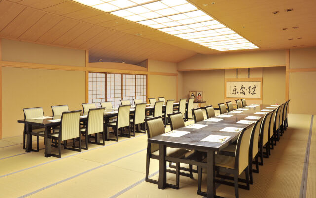 Biwako Hotel