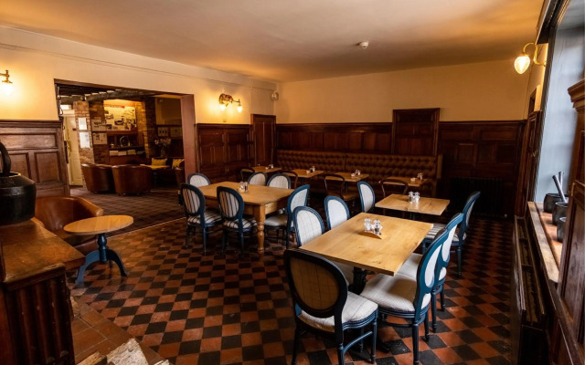 Donington Park Farmhouse Hotel