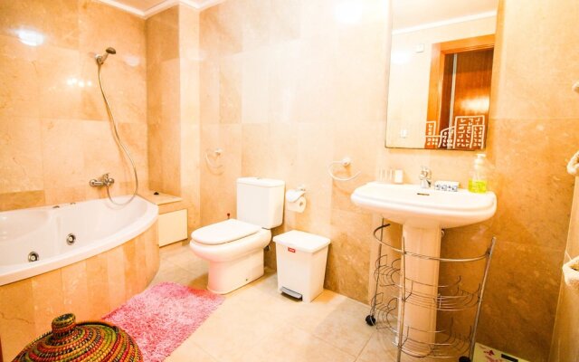 Gorgeous apartment in Albamar