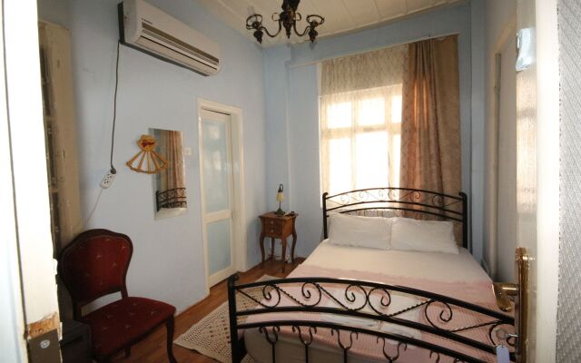 Ayvalık Ugurlu Konak Butik Otel